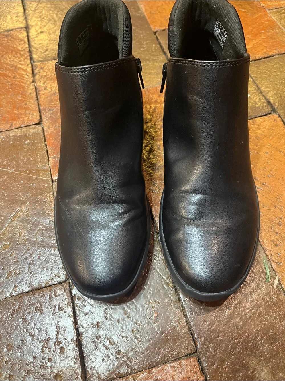 Clarks size 7m
